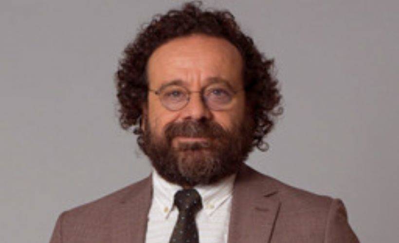 Usta Oyuncu Reha Özcan da Seksenler’de…