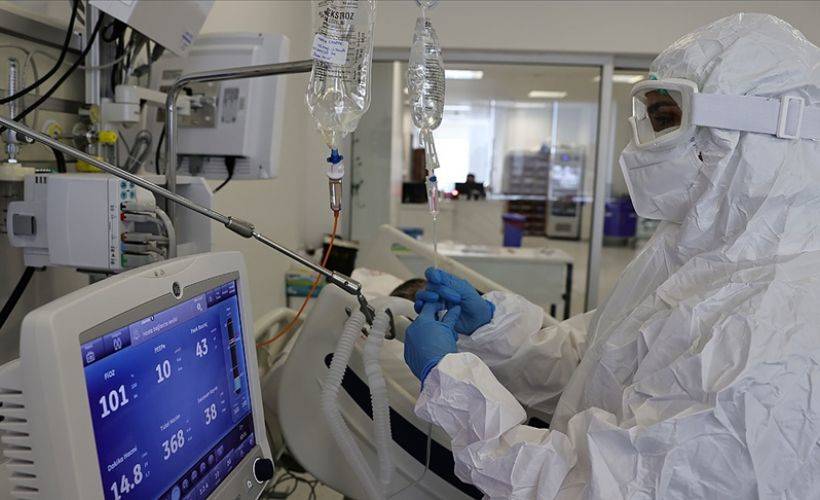 49 bin 438 kişinin Kovid-19 testi pozitif çıktı