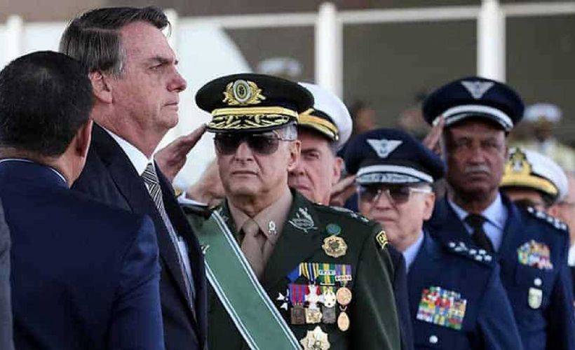Bolsonaro'dan darbe iması: Ordu emirlerime hazır