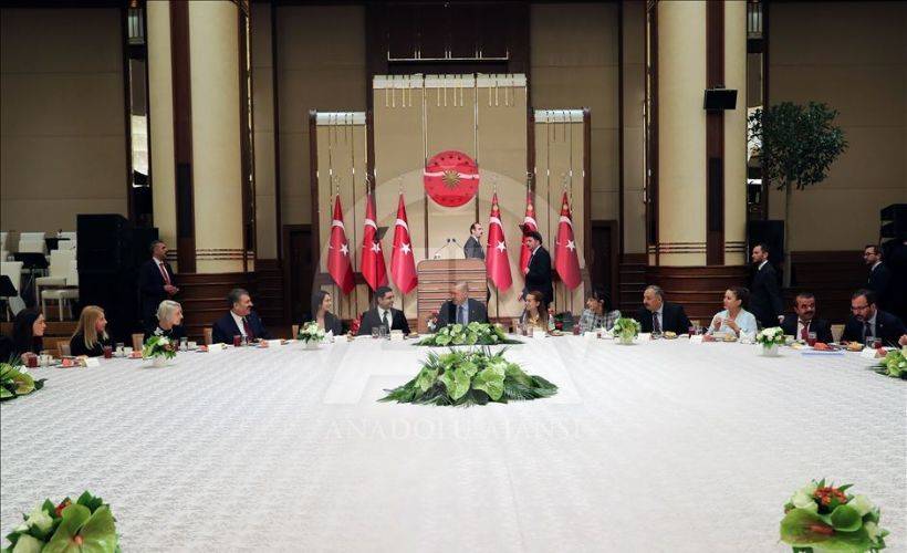 Cumhurbaşkanı Erdoğan sağlık çalışanlarıyla iftarda bir araya geldi