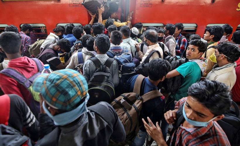 Hindistan kabusu yaşıyor: Günlük vaka 350 bine dayandı