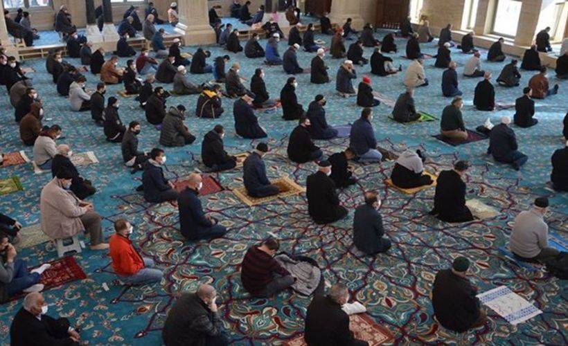 Tam kapanmada camilerde cuma namazı kılınacak mı? 30 Nisan'da cuma namazı kılınacak mı?