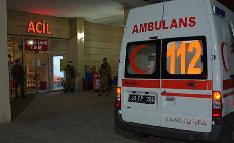 Şanlıurfa'da kamyonet şarampole devrildi: 8 kişi yaralandı