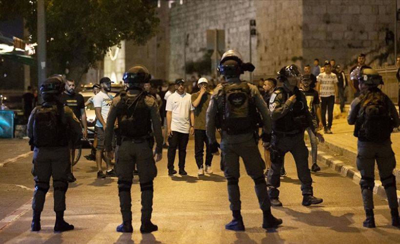 İsrail polisi, Doğu Kudüs’te Filistinli sağlık çalışanını darbetti