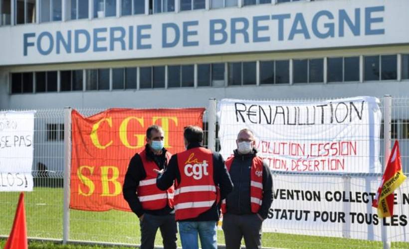 Otomotiv devi Renault’un çalışanları, fabrika müdürlerini rehin aldı