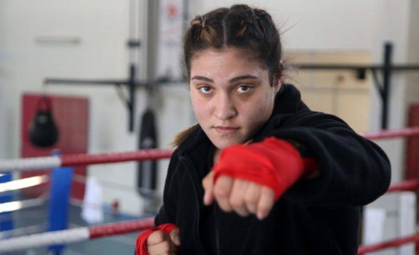 Hiçbir maçını kaybetmeyen, Dünya Boks Şampiyonası'nda altın madalya kazanan Büşra Işıldar konuştu