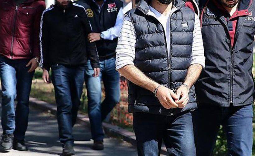 Sahte tapuyla villa satmaya çalışan 5 kişi yakalandı