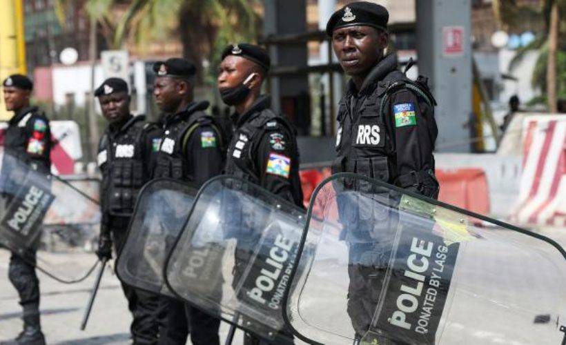 Nijerya'da 3 eyalette sokağa çıkma yasağı ilan edildi