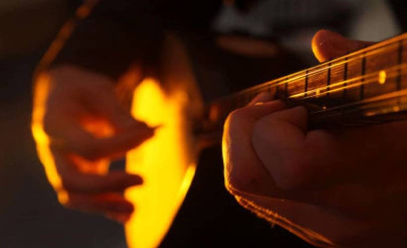 Kurtuluş'a adanan türküler