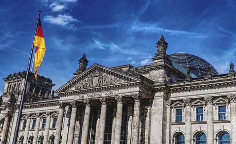 Almanya'da 5 PKK'lıya hapis cezası