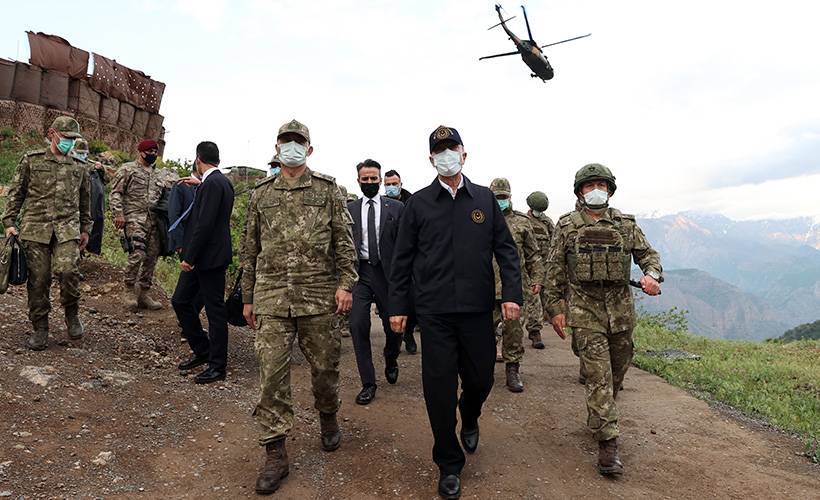 Bakan Akar: Şu ana kadar 44 terörist etkisiz hale getirildi