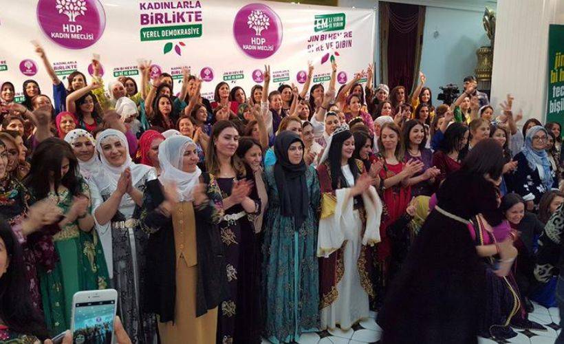 Bakanlıktan ayrıntılı rapor: PKK'ya katılan kadınların yüzde 49'una HDP aracı oldu