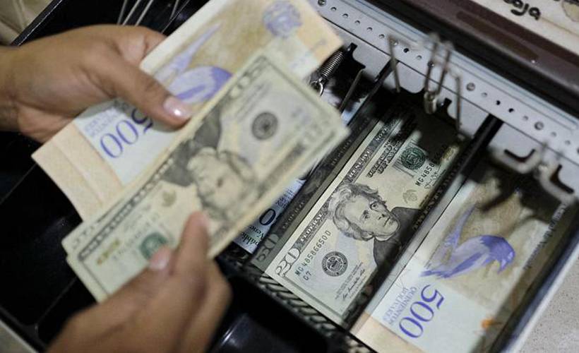 Venezuela'da asgari ücrete yüzde 300 zam