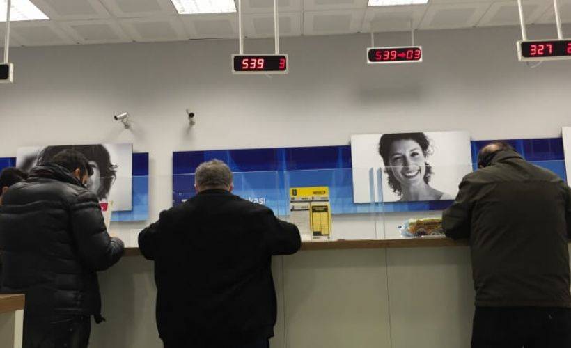 Tam kapanmada bankaya gitmek serbest mi? Bankaya gitmek için izin almak mı gerekiyor?