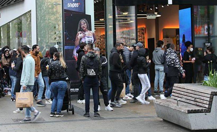 Viyana'da salgın tedbirleri gevşetildi: Alışveriş merkezleri tekrar açıldı