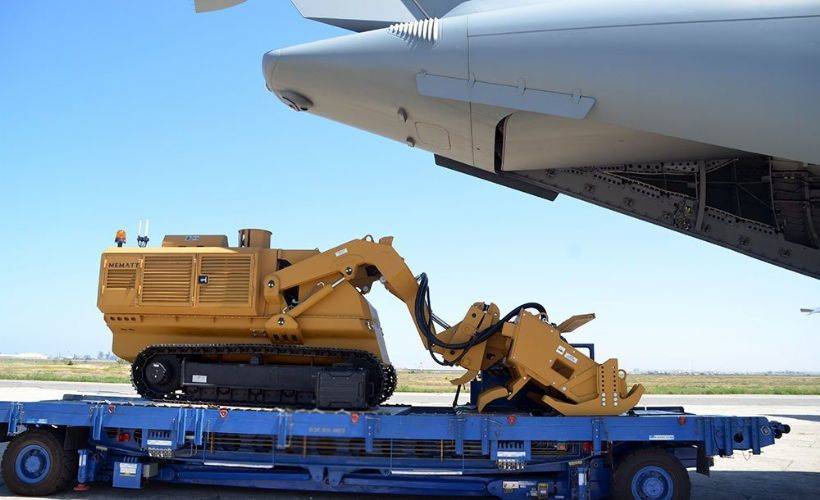 Azerbaycan'a 5 uzaktan kumandalı mayın temizleme aracı daha teslim edildi