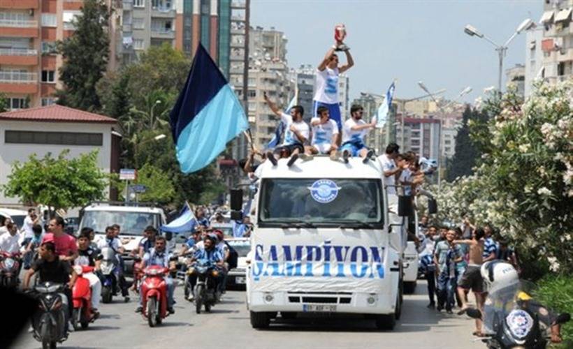 Adana Demirspor 26 yıl sonra şampiyon!