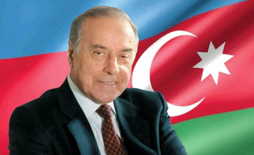 Haydar Aliyev doğumunun 98. yılında anılıyor
