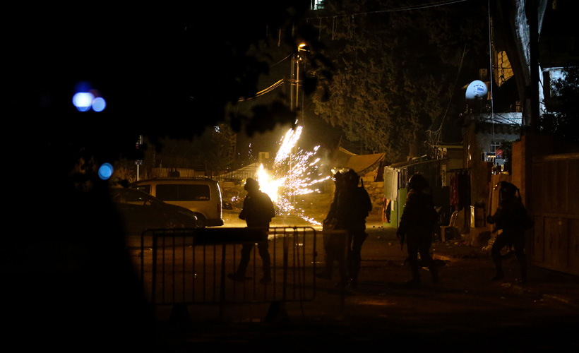 İsrail polisi Filistinlilere saldırmaya devam ediyor: 18 yaralı