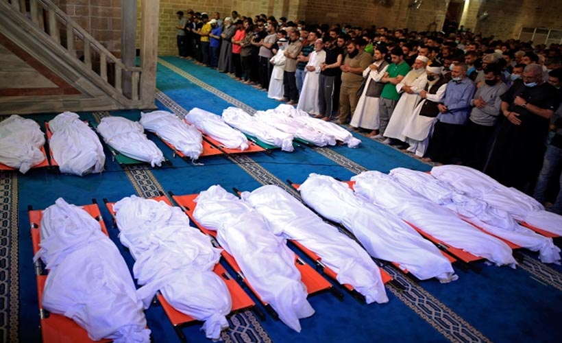 Şili'de senatörler 'İsrail Filistin'i öldürüyor' yazılı pankart açtı