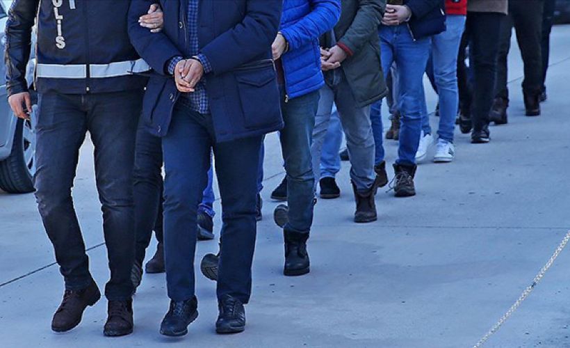 Rütbeleri sökülmüş emniyet müdürlerine FETÖ operasyonu