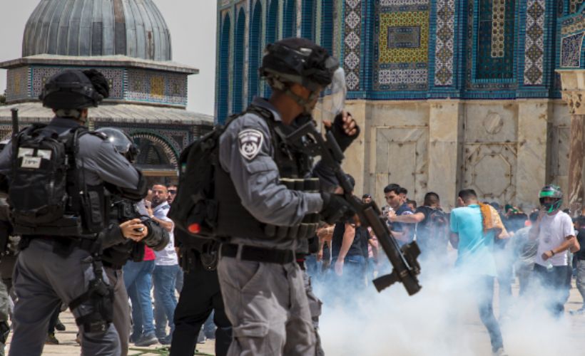 'Ateşkes'in ilk günü; İsrail güçleri cuma namazı sonrası Mescid-i Aksa’daki cemaate saldırdı