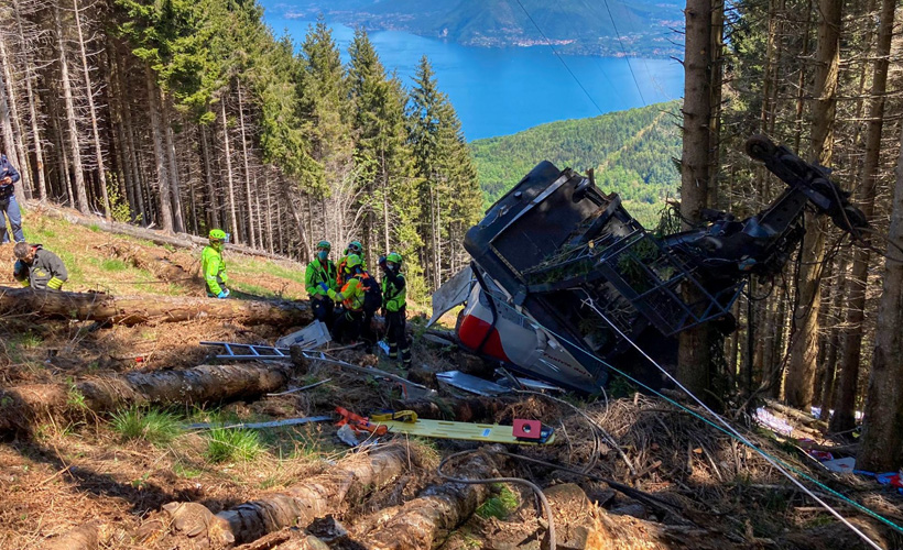 İtalya'da teleferik faciası: 9 ölü