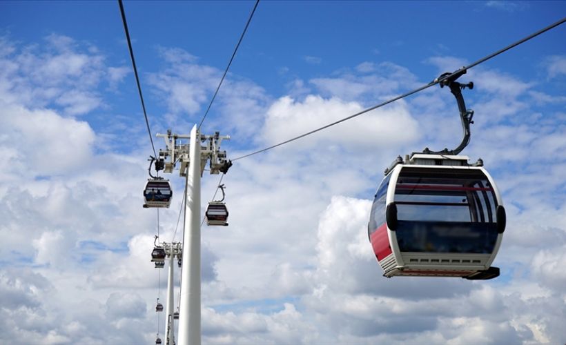 İtalya'da teleferik yere çakıldı: 9 ölü