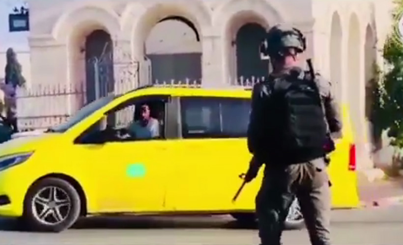 Genç Filistinli'den İsrail askerlerine: Ateş et, Ebu Ubeyde'ye senden bahsedeceğim