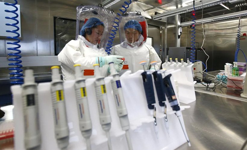 ''Vuhan Laboratuvarı'ndaki araştırmacılar, salgından önce koronavirüs belirtileriyle hasta olmuş''