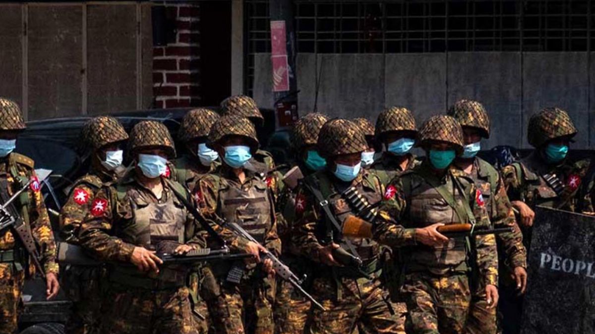 Myanmar’daki çatışmalarda 40 asker öldürüldü