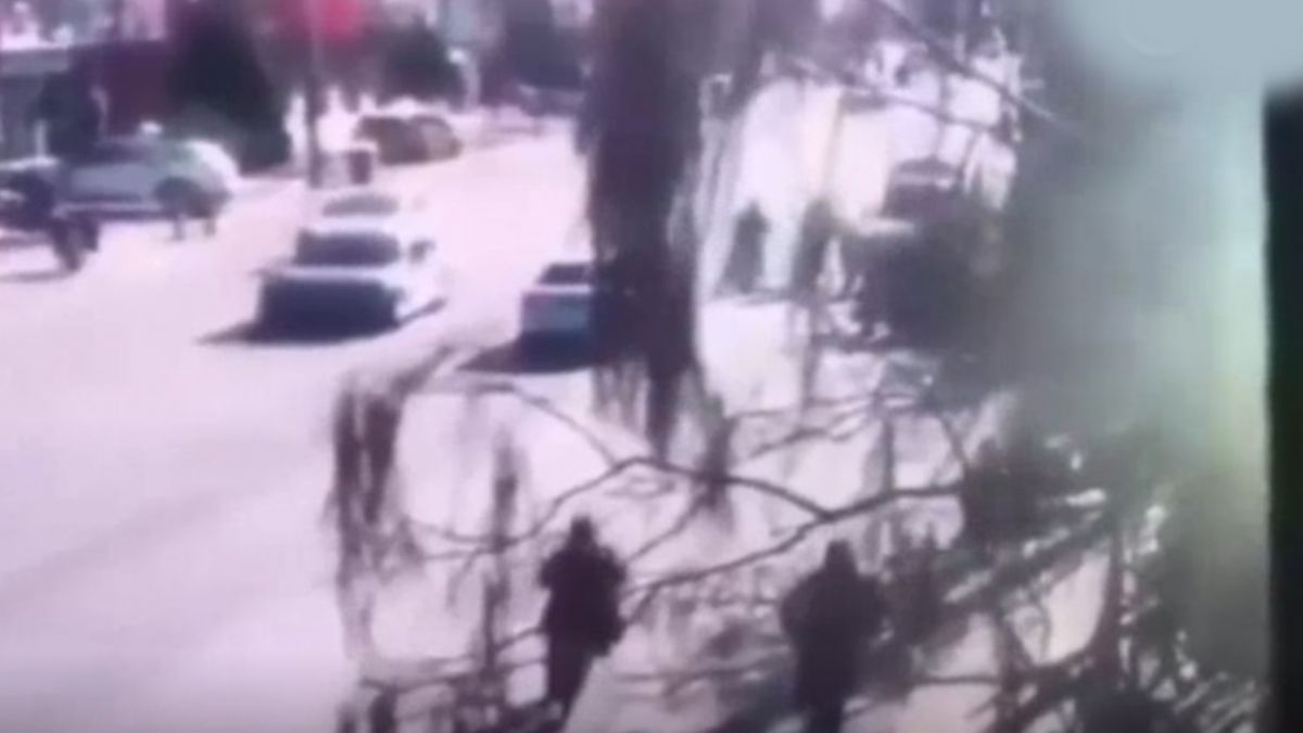 Sürücü dehşeti: Aracını yayaların üzerine sürdü, ölü ve yaralılar var