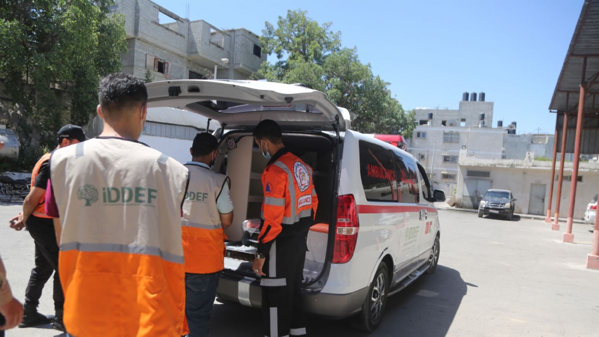 İDDEF'ten Gazze'ye ambulans desteği