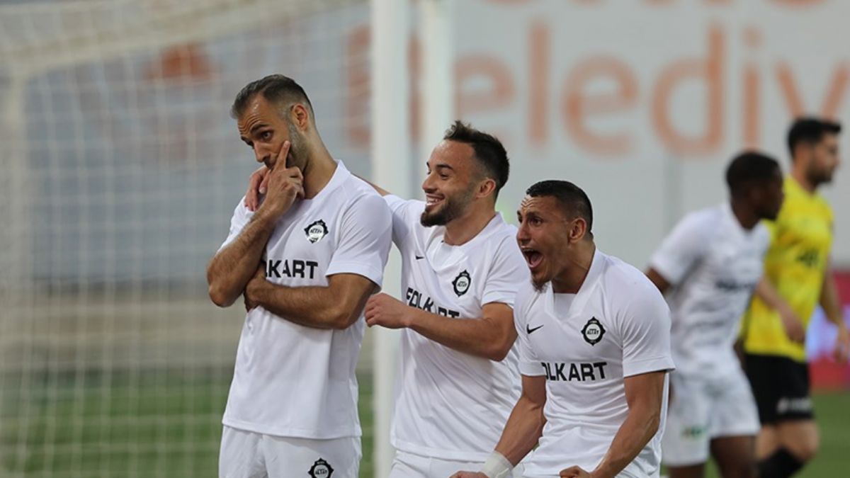 18 yıllık hasret sona erdi: Altay, Süper Lig'e yükseldi