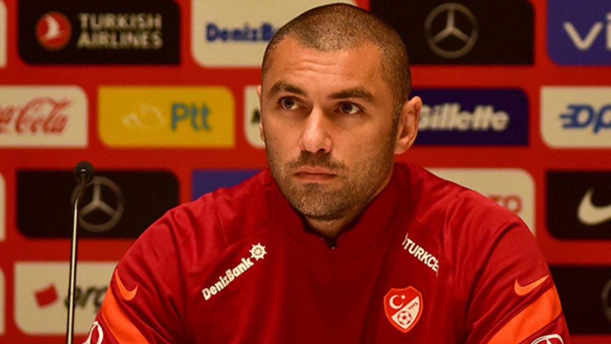 Burak Yılmaz: Lille'de mi kalırım, gider miyim bilmiyorum ama hiçbir şey milli takımın önüne geçemez