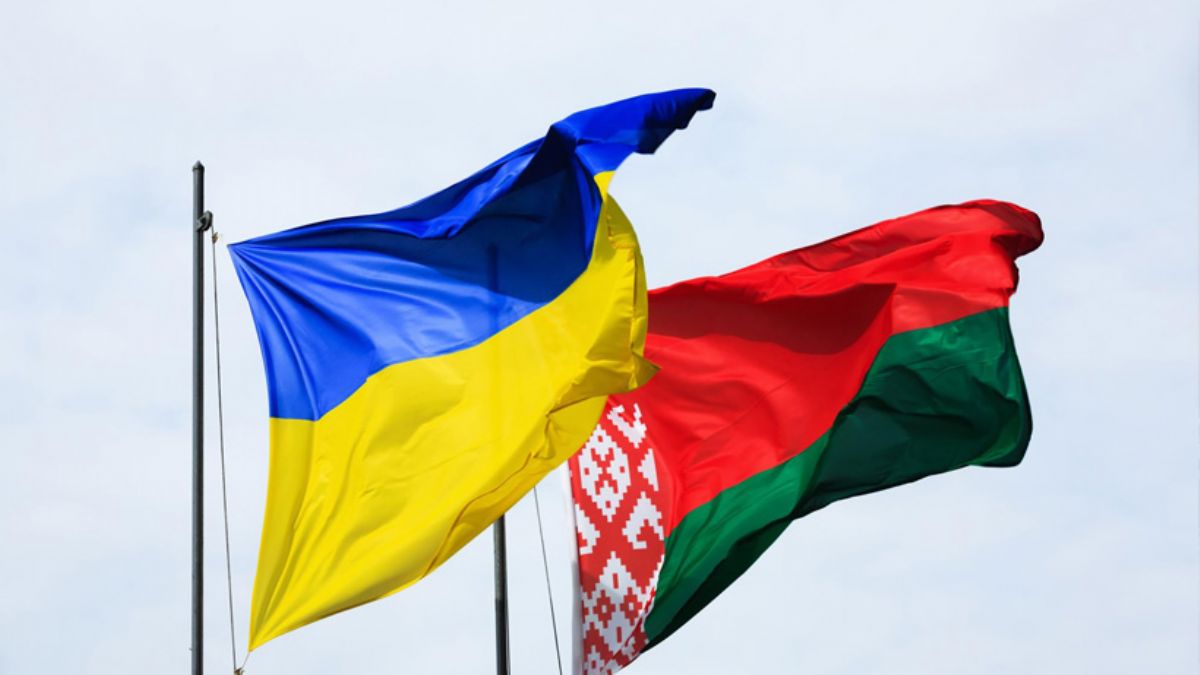 Ukrayna, Belarus uçaklarına hava sahasını kapattı