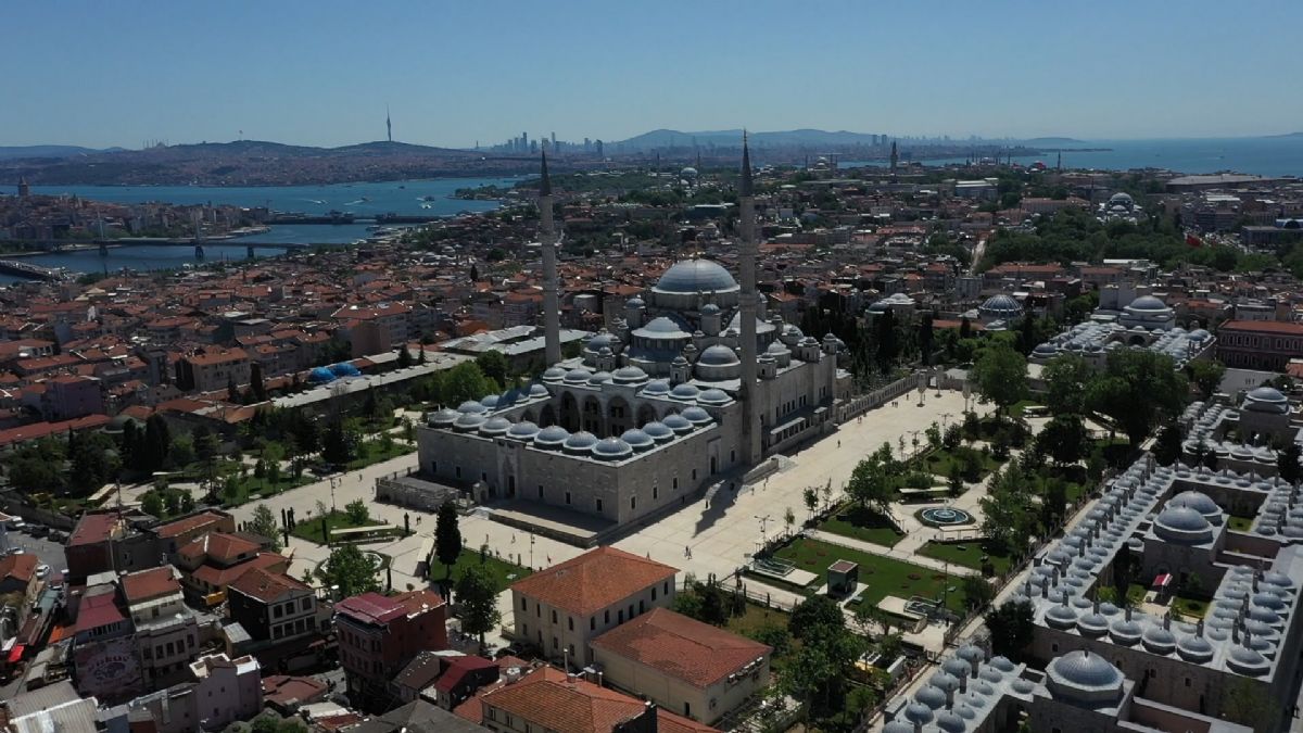 Fatih Sultan Mehmet ile İstanbul'da imar hareketi başladı
