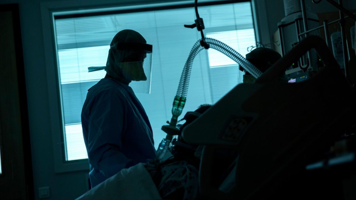 Fransa'da koronavirüs ölümleri 5 milyon 657 bini aştı