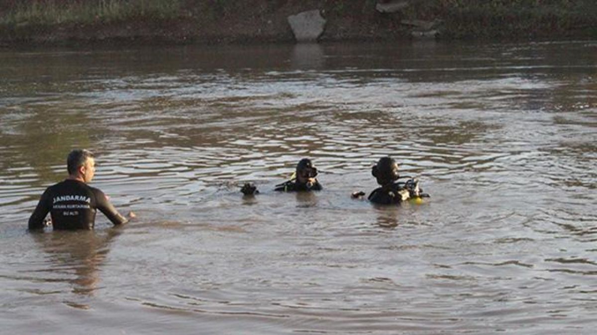 Dicle Nehri'ne giren genç boğuldu