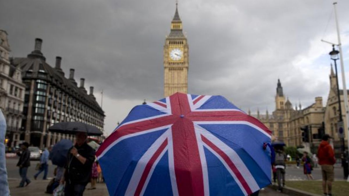 İngiltere'de aşı sertifikası uygulamasından vazgeçildiği iddiası