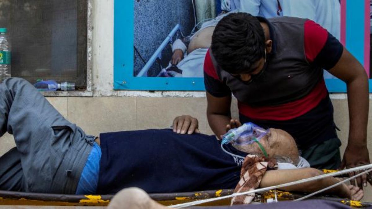 Hindistan'da son 24 saatte 3 bin 128 can kaybı