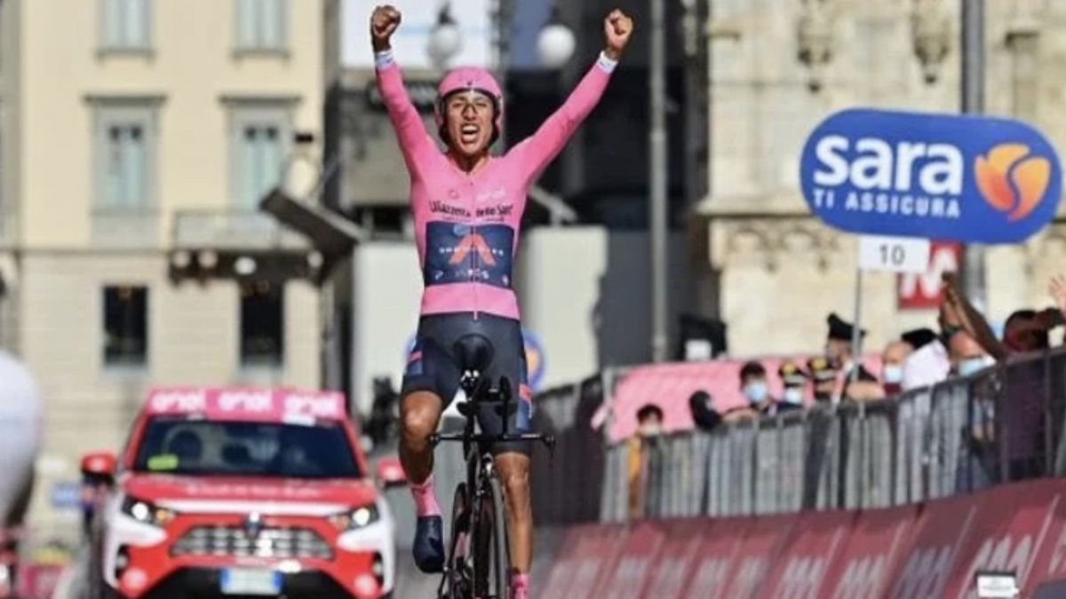 Şampiyon Egan Bernal!