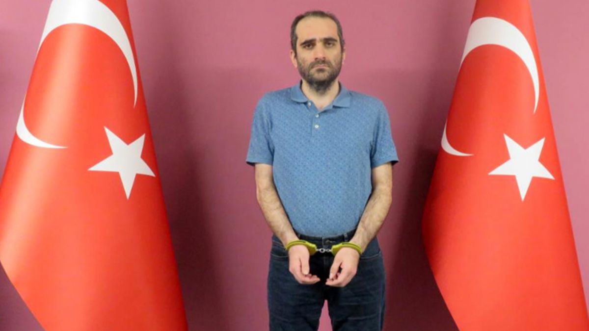 MİT, Gülen'in akrabasını Türkiye'ye getirdi