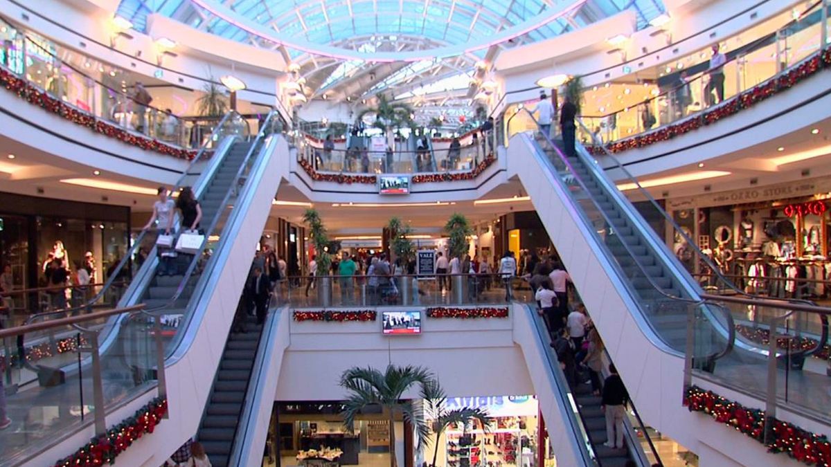 AVM'ler cumartesi açık mı? AVM'ler cumartesi günü kaça kadar açık?