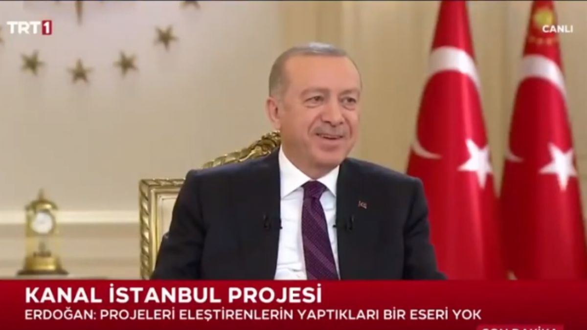 Erdoğan'dan esprili yaklaşım; '2 hayvanım vardı, şimdi 1' diyen gazeteciye: Öldürdün mü?