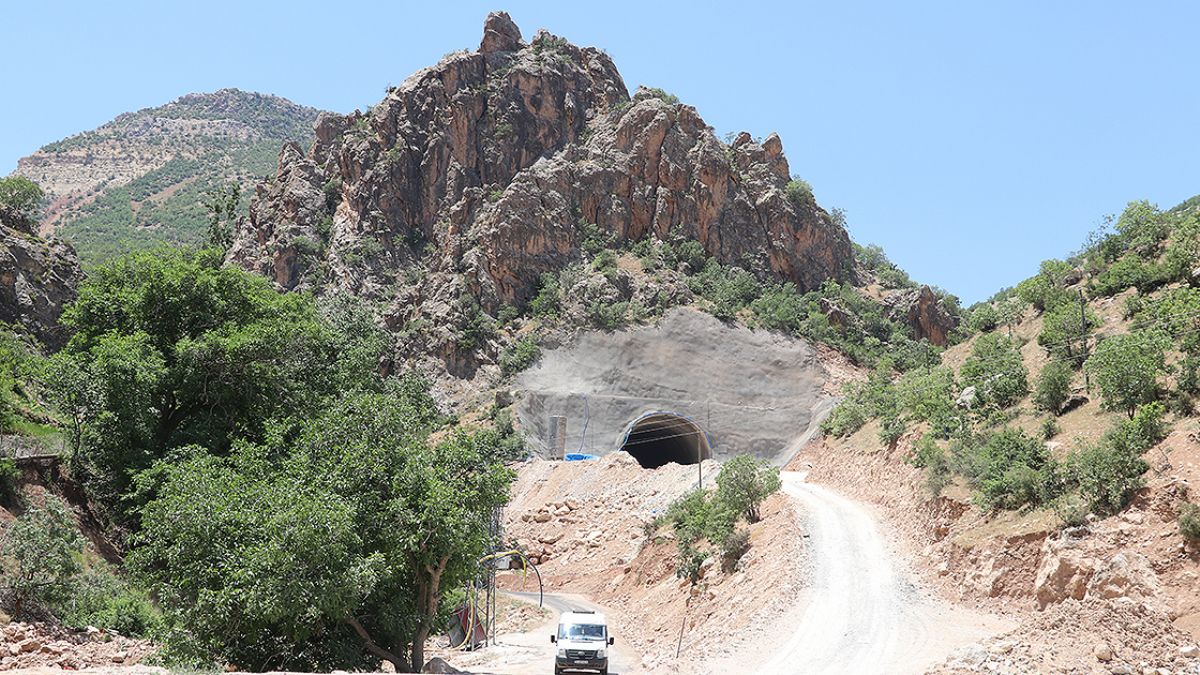 Siirt ve Şırnak'ta ulaşımı kolaylaştıracak yeni tüneller