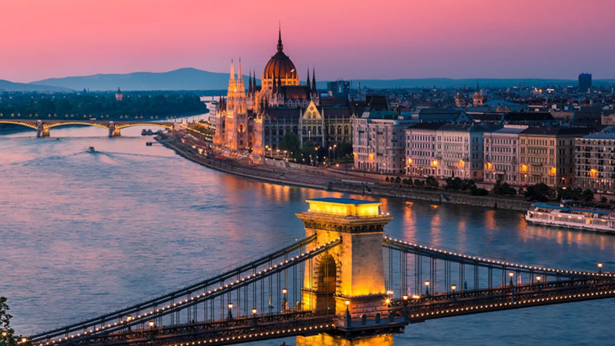 Budapeşte Belediyesi'nden Çin'i kızdıracak adım