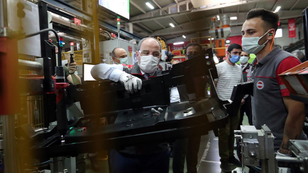 TOGG'un yerli kokpit tasarımı ve üretimi Kocaeli'nden