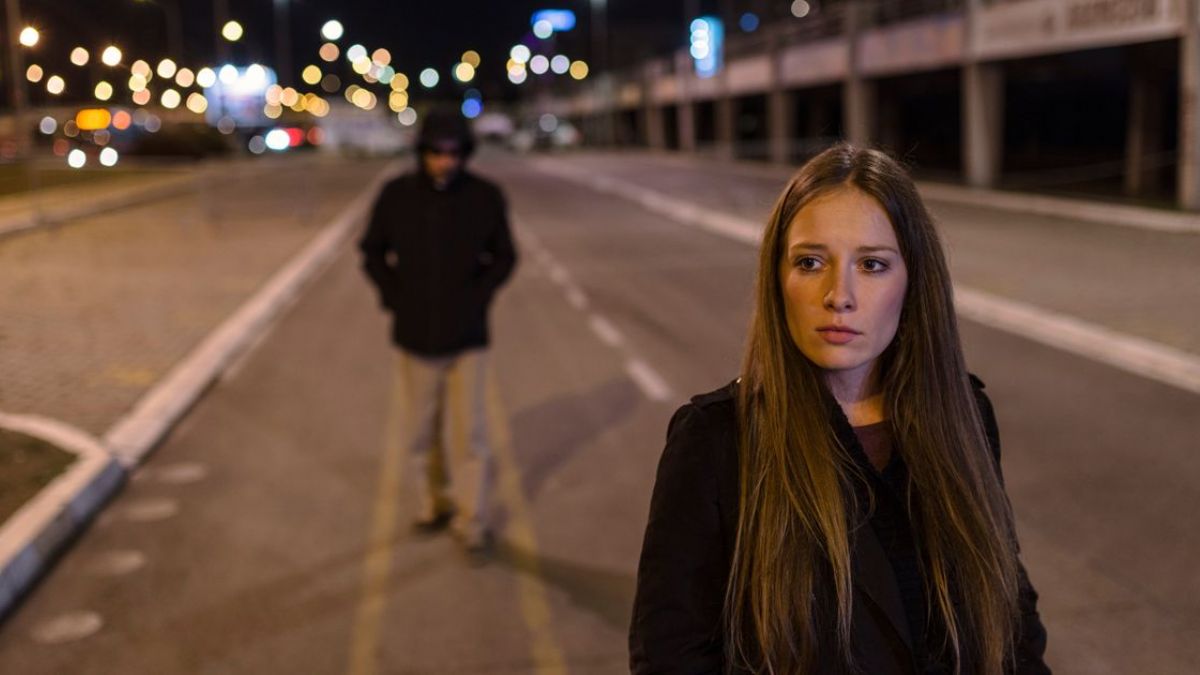 Israrlı takip nedir? Israrlı takip suçu ne demek?