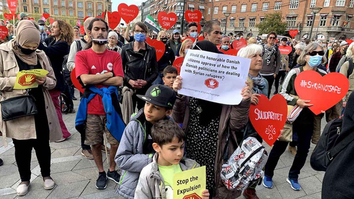 AB Komisyonu'ndan Danimarka'ya sığınmacı uyarısı